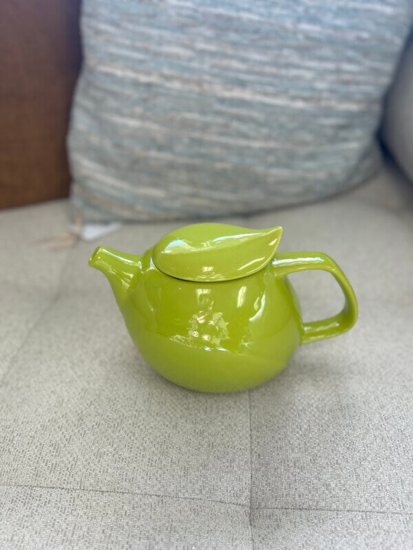 Kiwi ChirpyPot Teapot